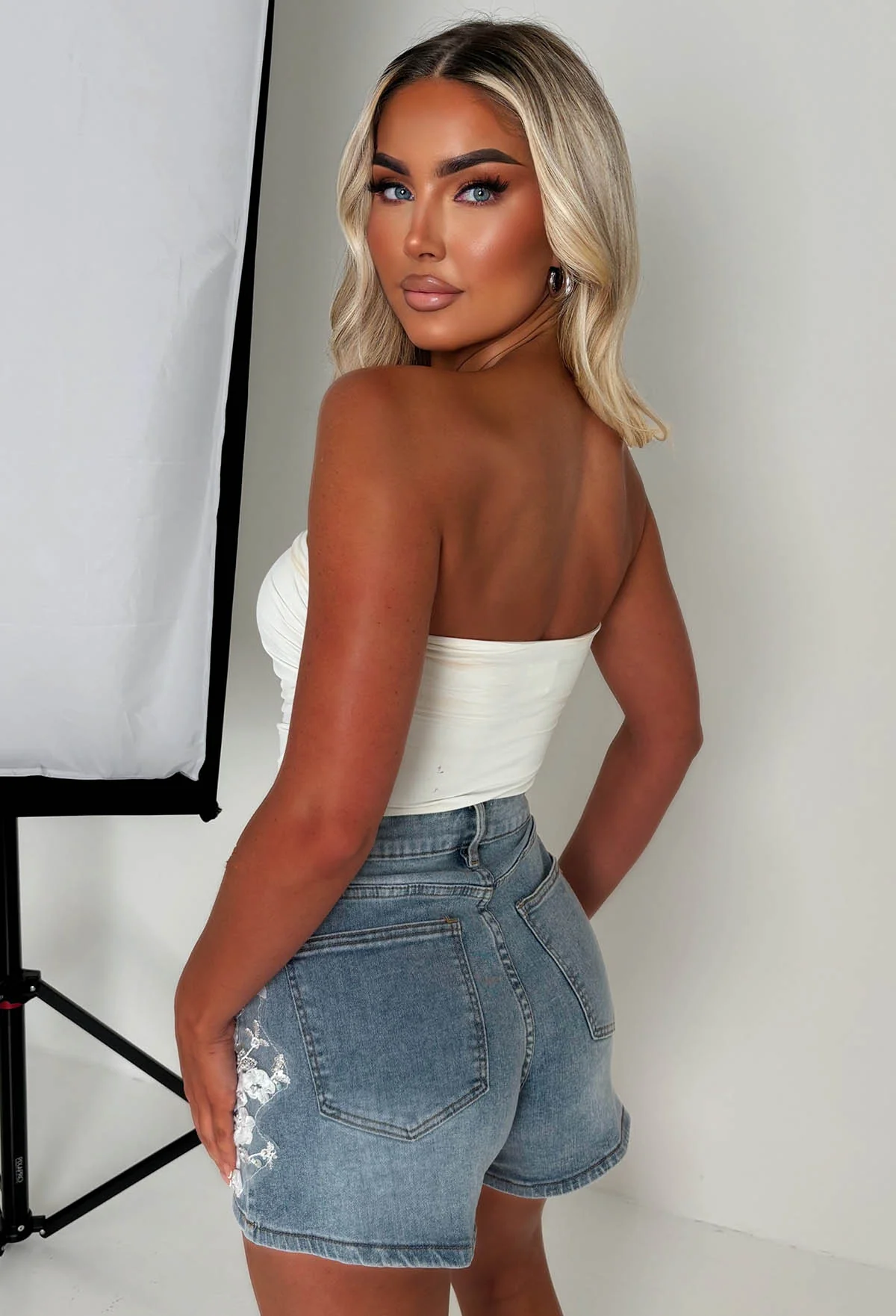 Agnetha Mid Blue Stretch Denim Lace & Flower Shorts - Image 3
