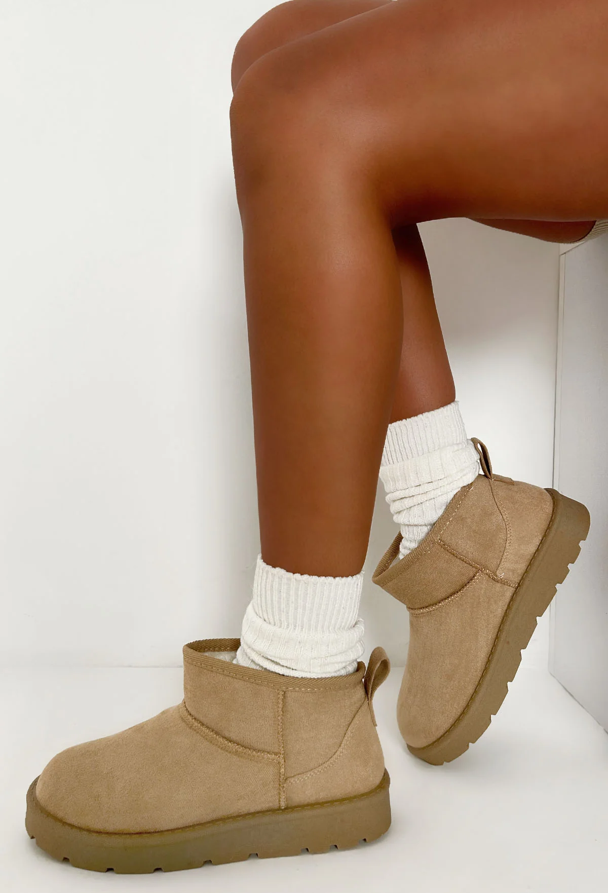 Cute Babe Sand Faux Fur Lining Cosy Boots - Image 3