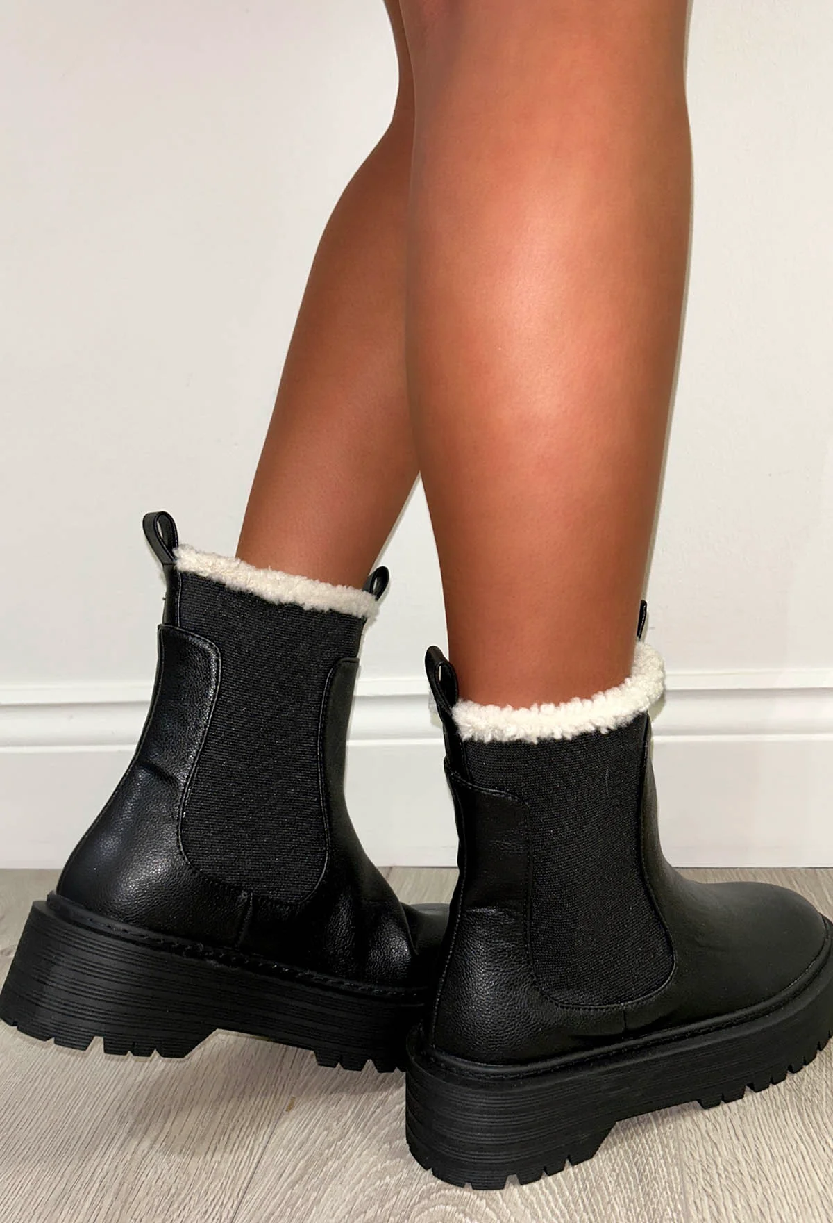 I'm Your Girl Black Fleece Lined Chelsea Boots - Image 3