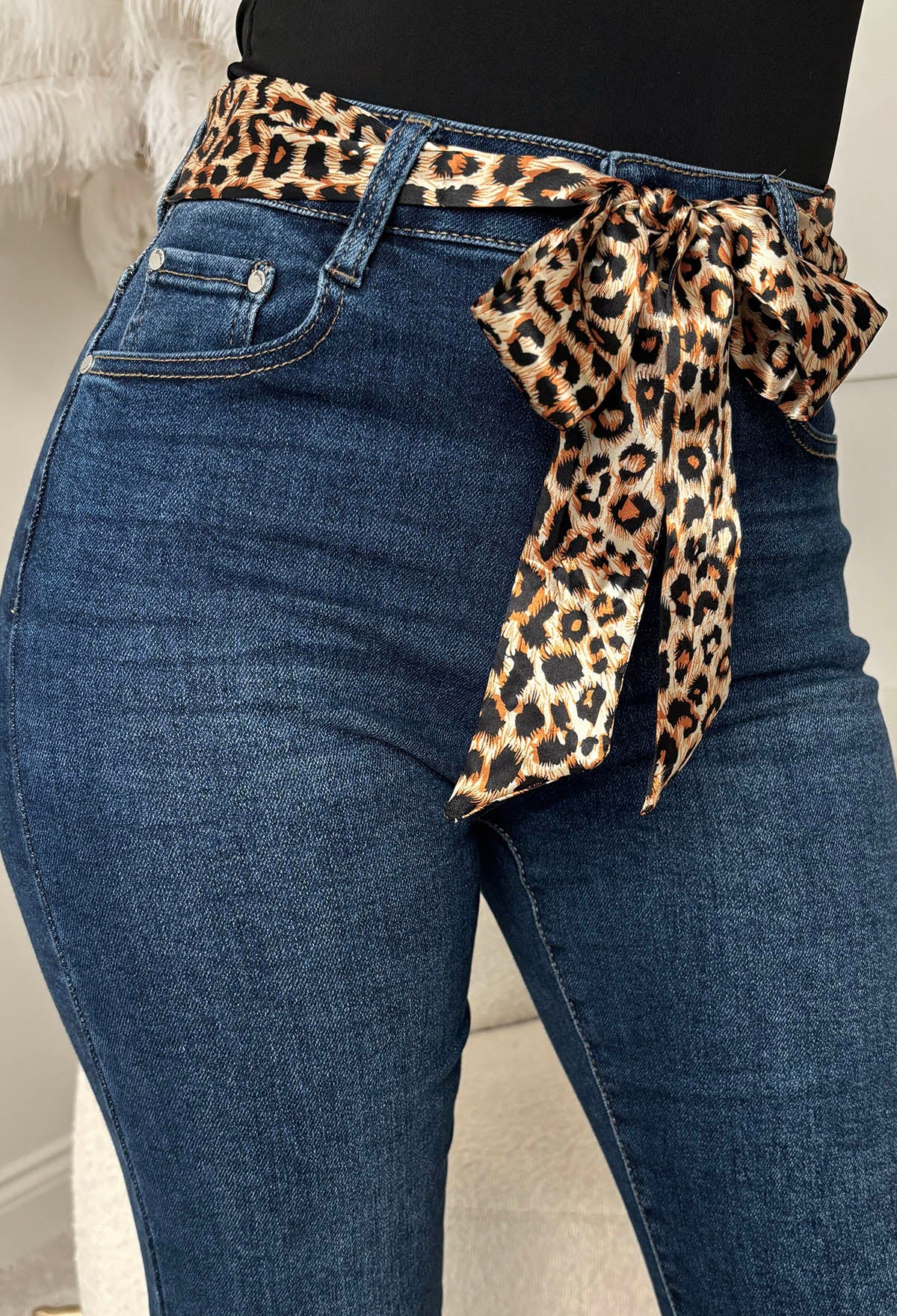 Leopard Illusion Dark Blue Mom Turn Up Stretch Jean With Leopard Print Belt - Image 2