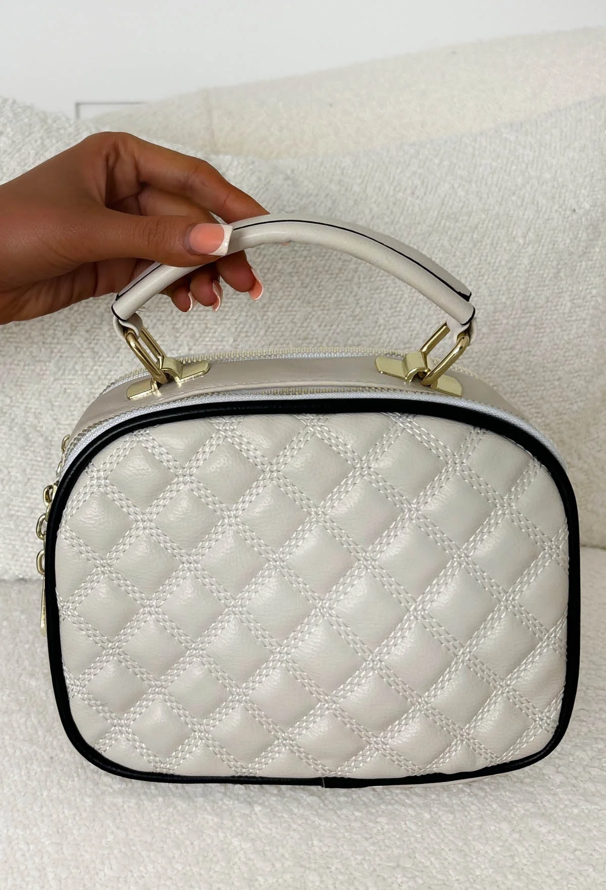 Rizzo Rules Cream Contrast Quilted Top Handle Bag - Image 2