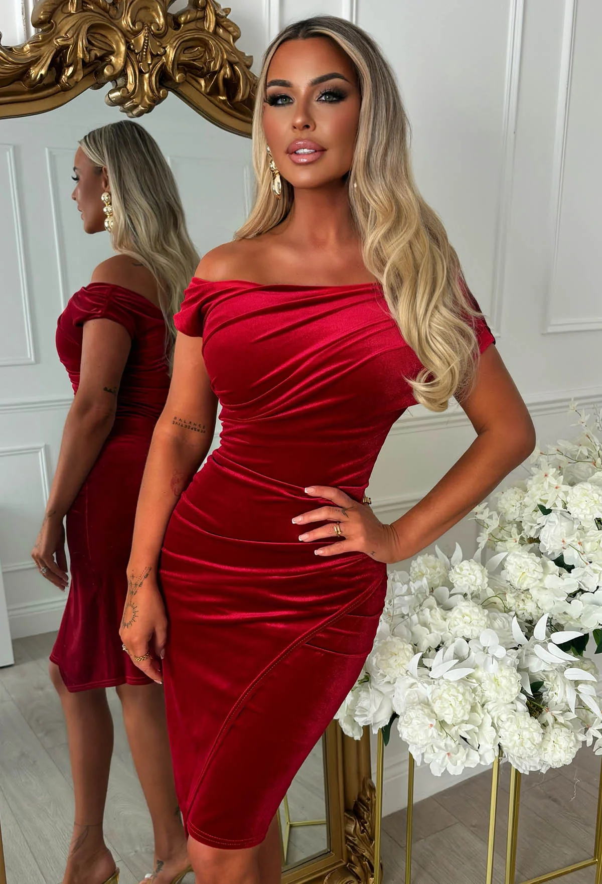 Stunning Sister Red Off The Shoulder Ruched Velvet Midi Dress - Image 2