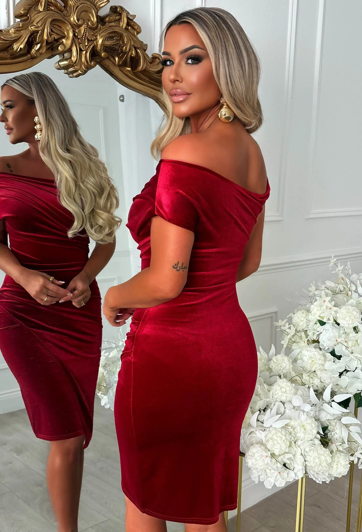 Stunning Sister Red Off The Shoulder Ruched Velvet Midi Dress - Image 3